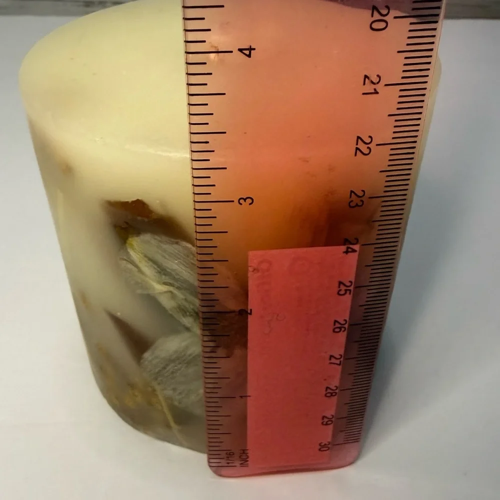 Pier 1 Imports Vintage Candle First Bloom A Botanical Design Premier Bourgeon - Picture 10 of 10